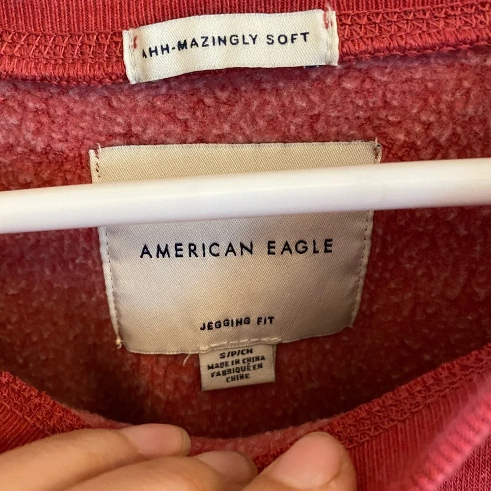 American Eagle ahh mazingly soft cropped red sweatshirt comfortcore lounge wear